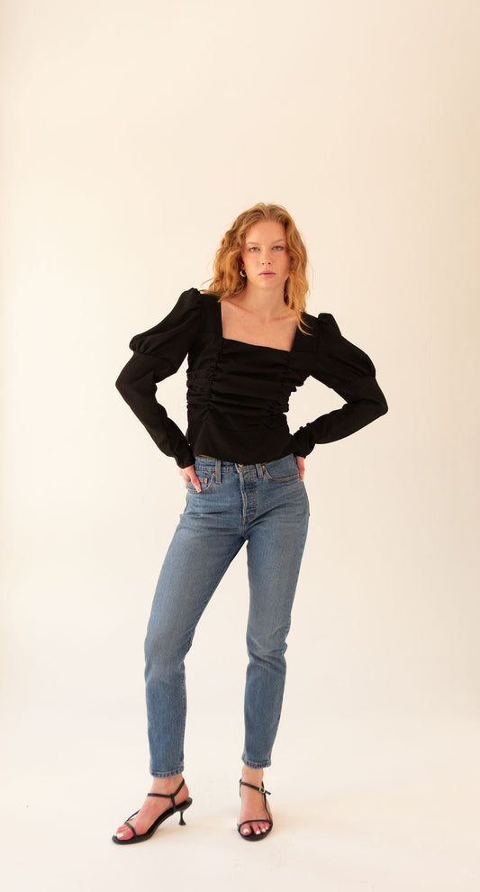 The Vintage Elegance That Inspires ARIMMA