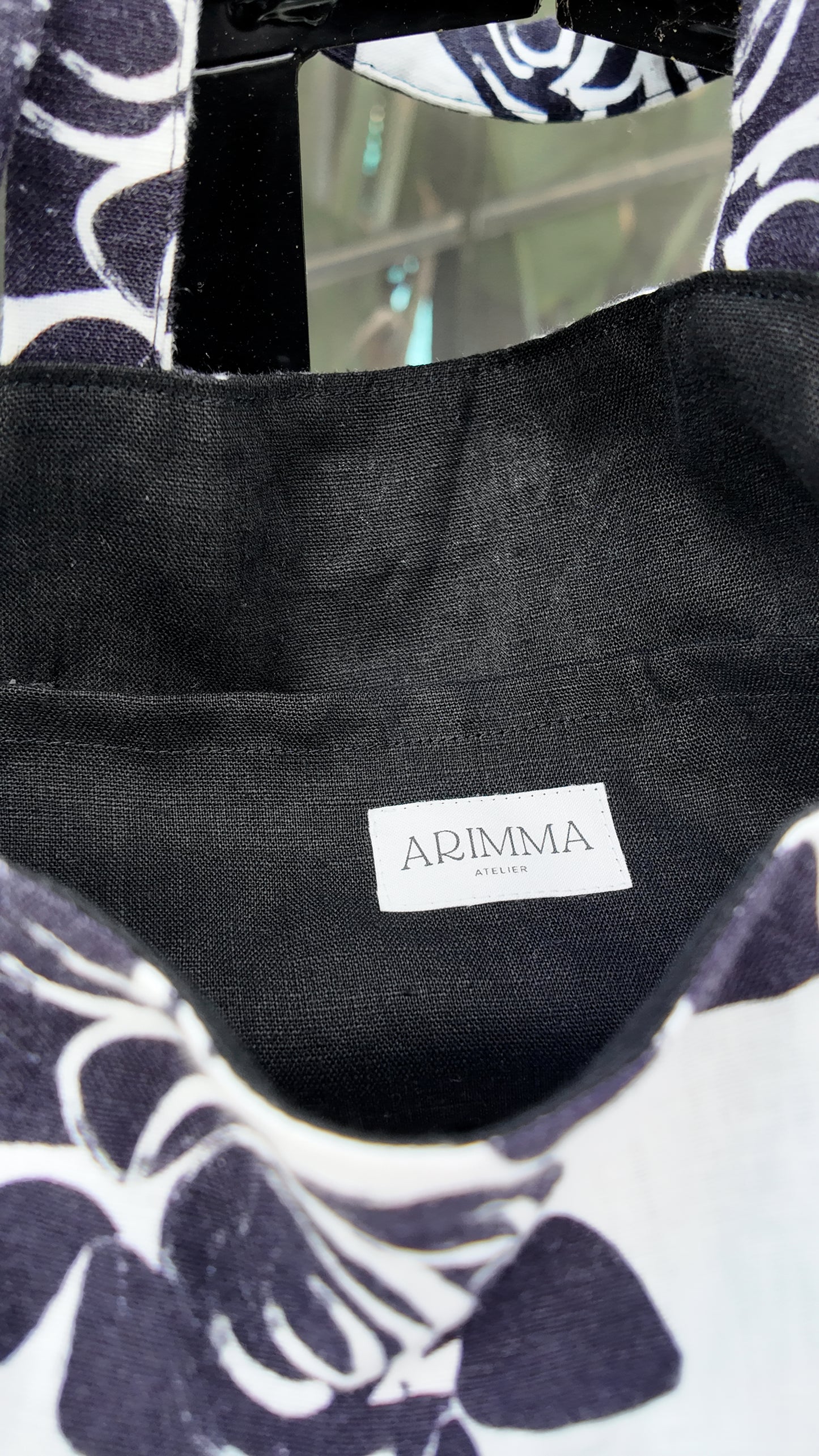 THE MARKET TOTE