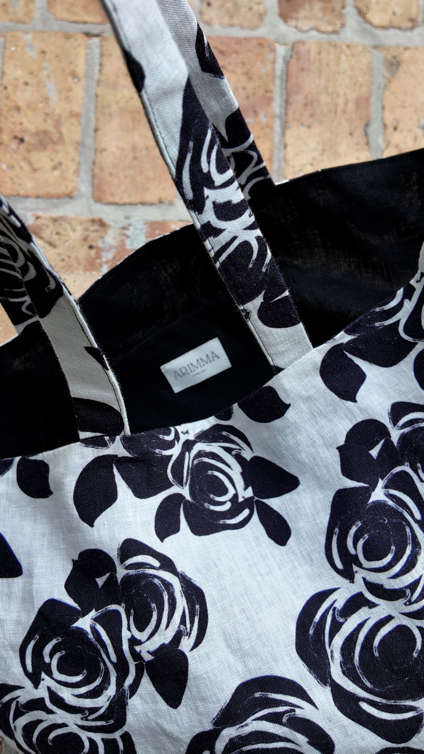 THE MARKET TOTE